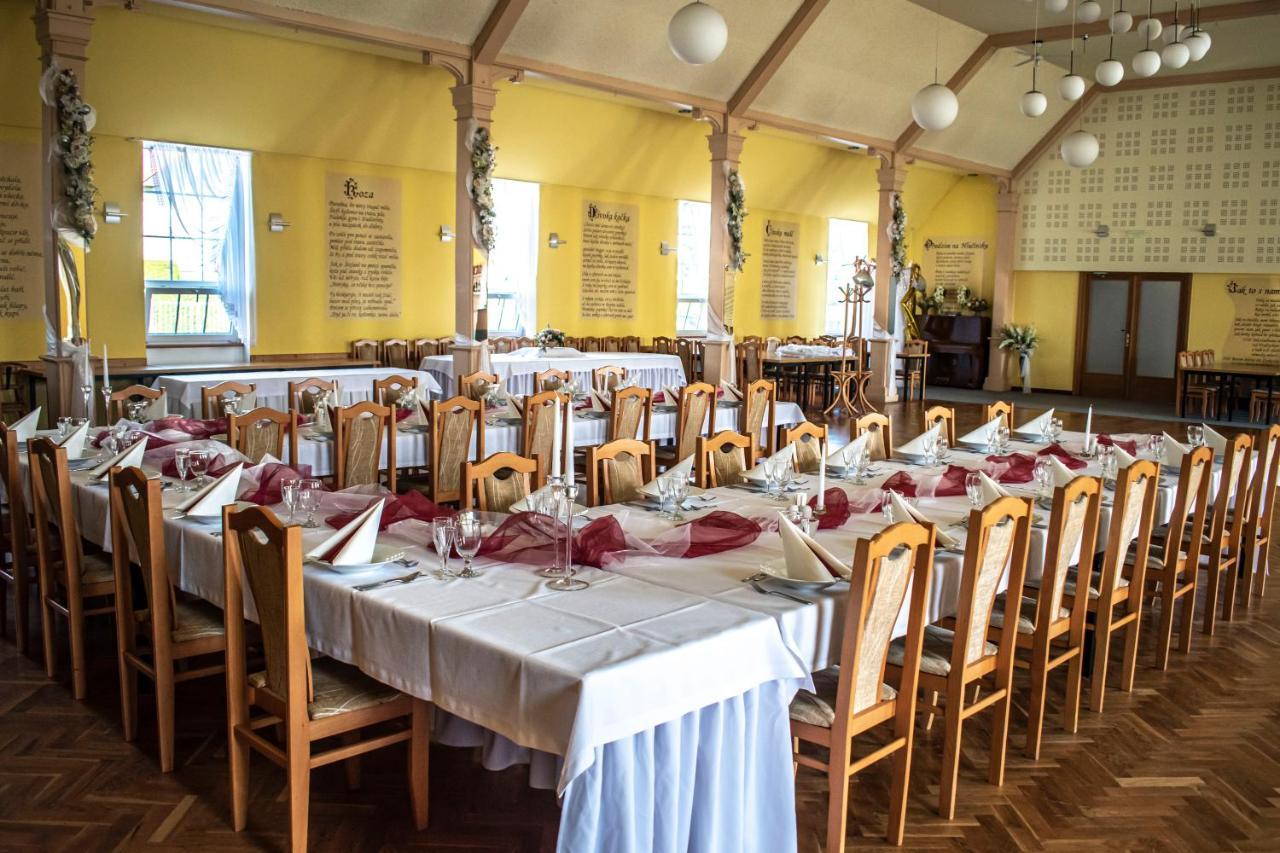 Hostinec a penzion U sv. Mikuláše Hať Esterno foto