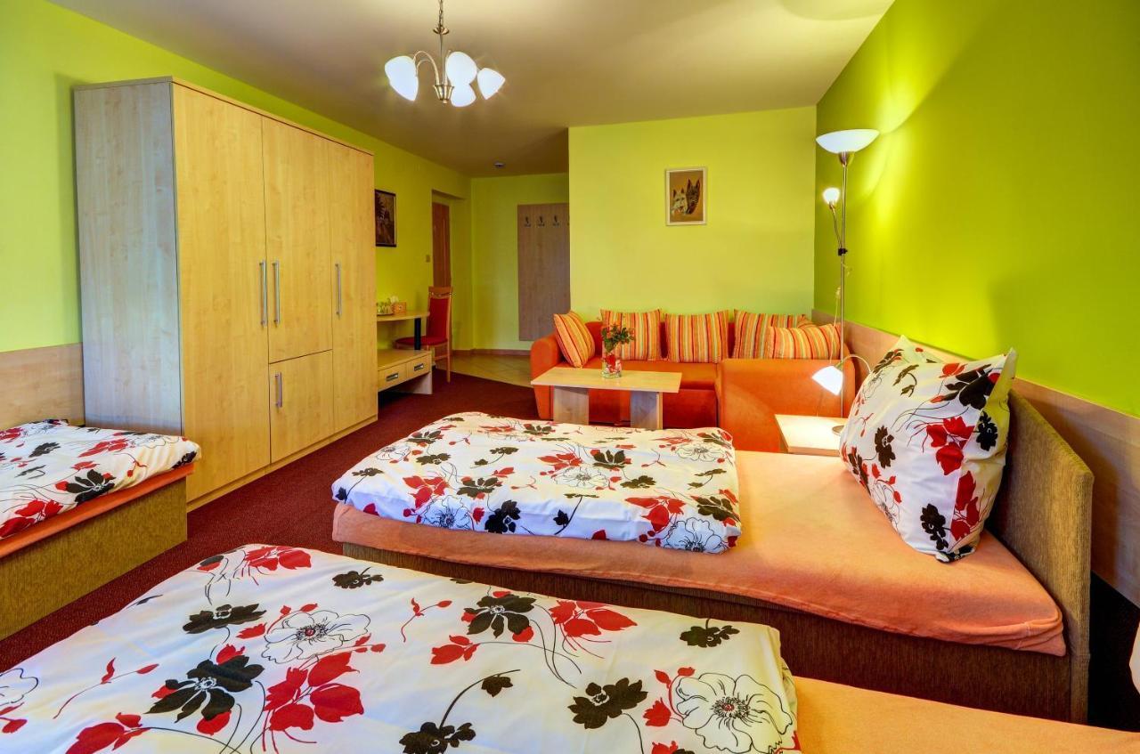 Hostinec a penzion U sv. Mikuláše Hať Esterno foto