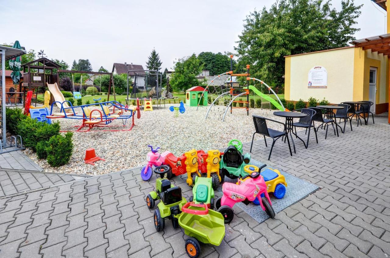 Hostinec a penzion U sv. Mikuláše Hať Esterno foto